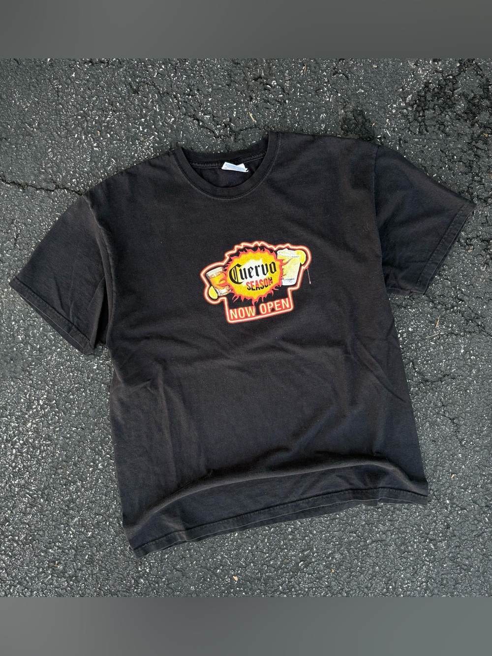 Vintage Cuervo Season Shot Poured Around The World 2007 Graphic Beer T-Shirt L